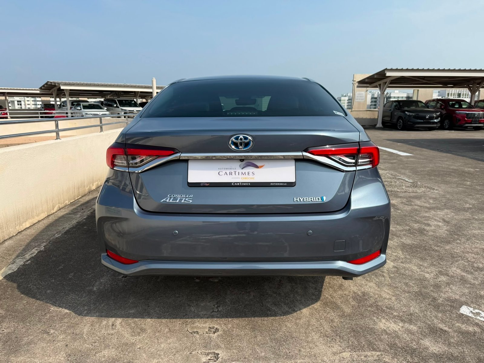 Toyota Corolla Altis Hybrid photo 9